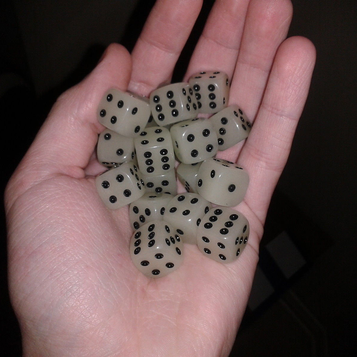Glow in the Dark Dice - 10 Pack